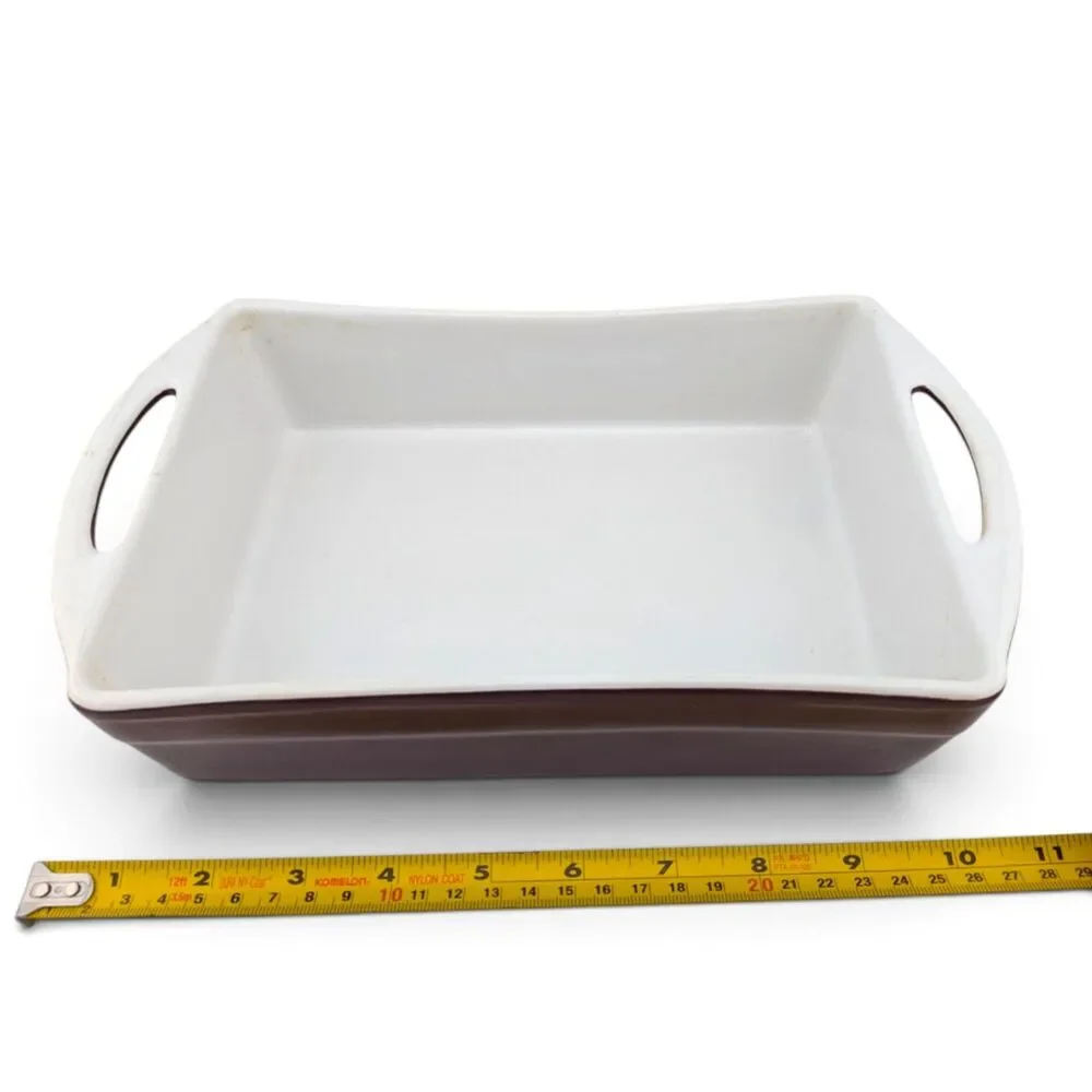 Melt Ovenware Essence Stoneware Baker Brown White Curved 11.25